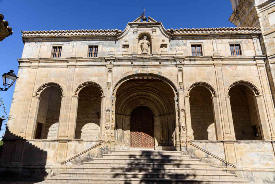 Huesca - Roda de Isábena 11 - catedral de San Vicente de Roda de Isábena.jpg